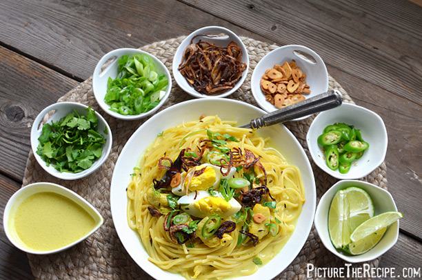 Khaw Suey (Burmese Coconut Curry)