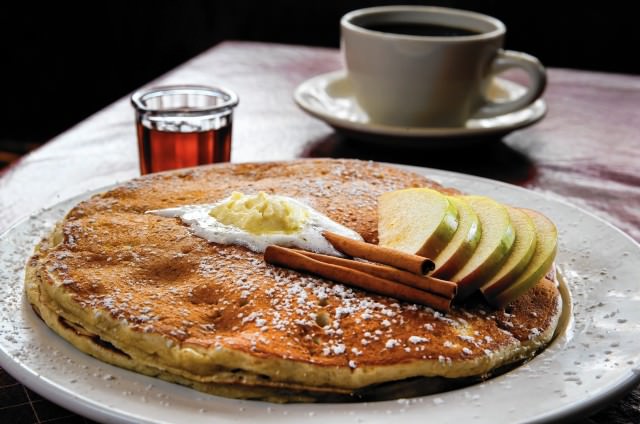 Apple-Spice-Pancakes-chicago-640x424