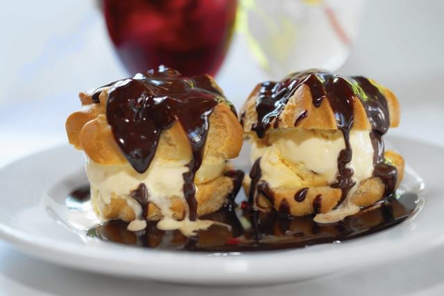 Profiteroles-del-Pirineo-640x427