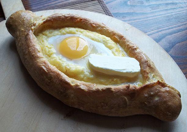 Khachapuri