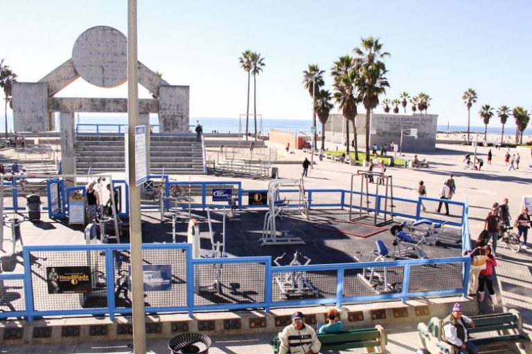 Muscle Beach Venice - Flavorverse