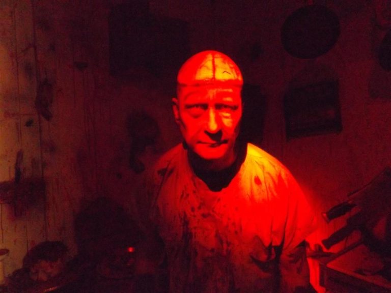 24 Best Haunted Houses in Wisconsin to Send a Chill down Your Spine