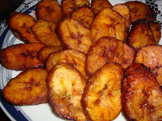 Platanos Maduros Easy 2-ingredient Fried Sweet Plantains