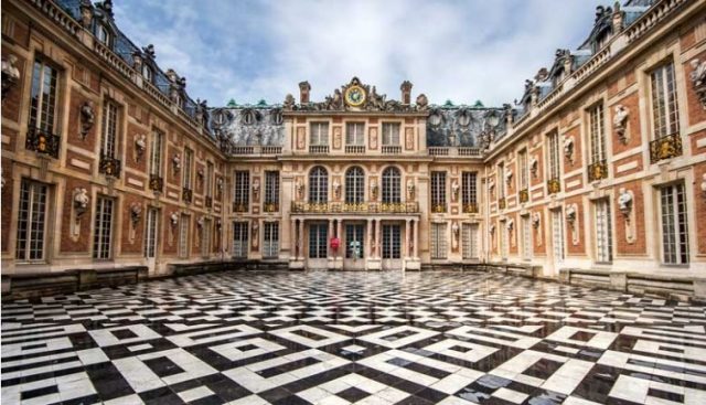 Day Trip from Paris to Versailles