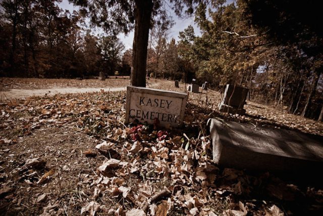 Haunted Places in Elizabethtown Cemetery Kentucky