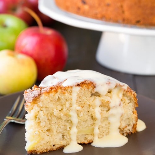 Apple Cake – Common Dessert for Holidays & Parties
