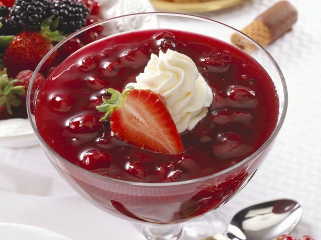 Rote Grütze Favorite German Dessert - Flavorverse