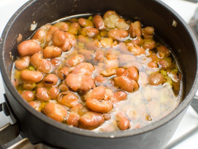 Syrian Fool Vegan Spicy Fava Beans Dish