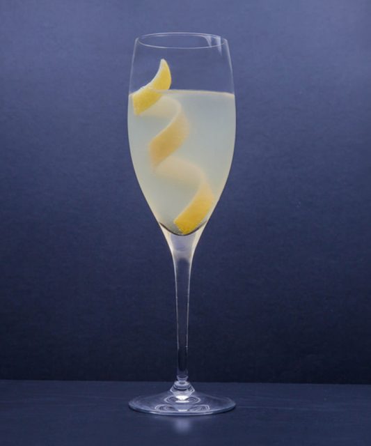 French 75 Drink Champagne