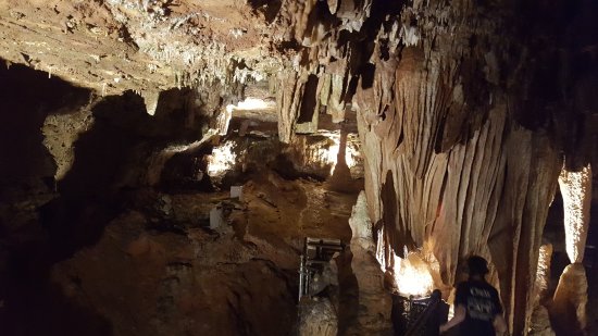 Best Onyx Cave in Missouri