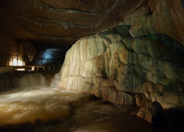 Cool Smallin Civil War Cave in Missouri