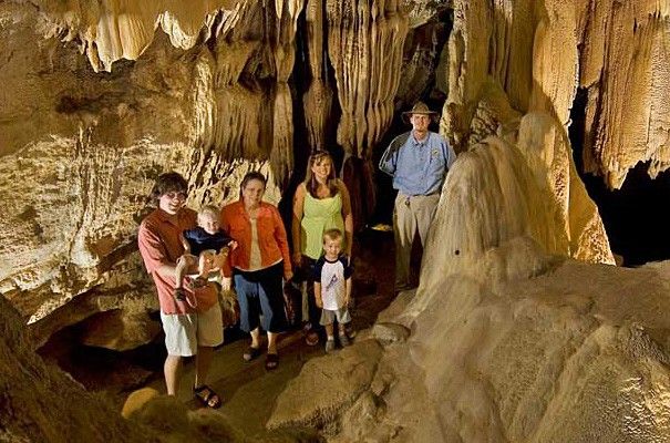 Mammoth Onyx Caves to Visit in Kentucky