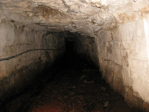 Bell Witch Cave Best in Tennessee