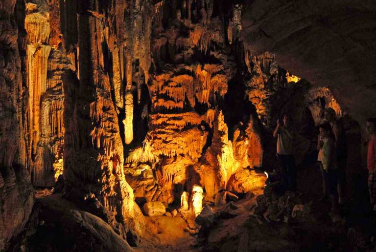 10 Of The Best Tennessee Caves To Visit At Least Once - Flavorverse