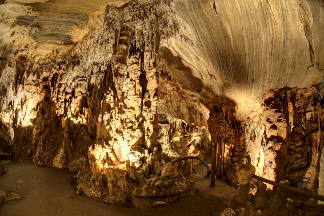 Bristol Caverns Best in Tennessee to Visit