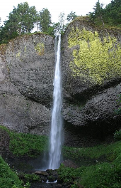Latourell Waterfalls in Northern Oregon