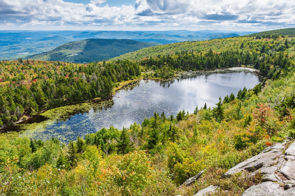 17 Best Lakes In New Hampshire To Have A Whale Of A Time Flavorverse   Lake Solitude In New Hampshire 