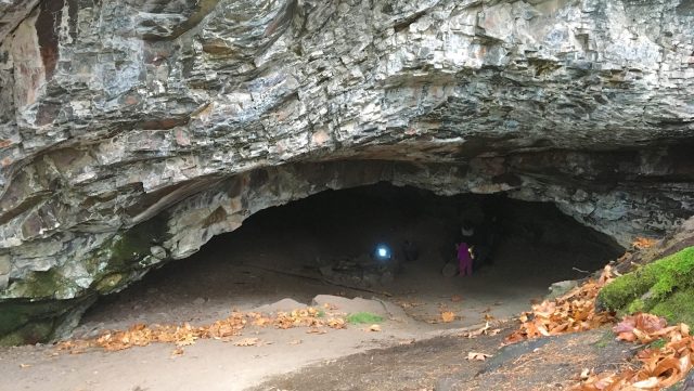 Caves in Washington