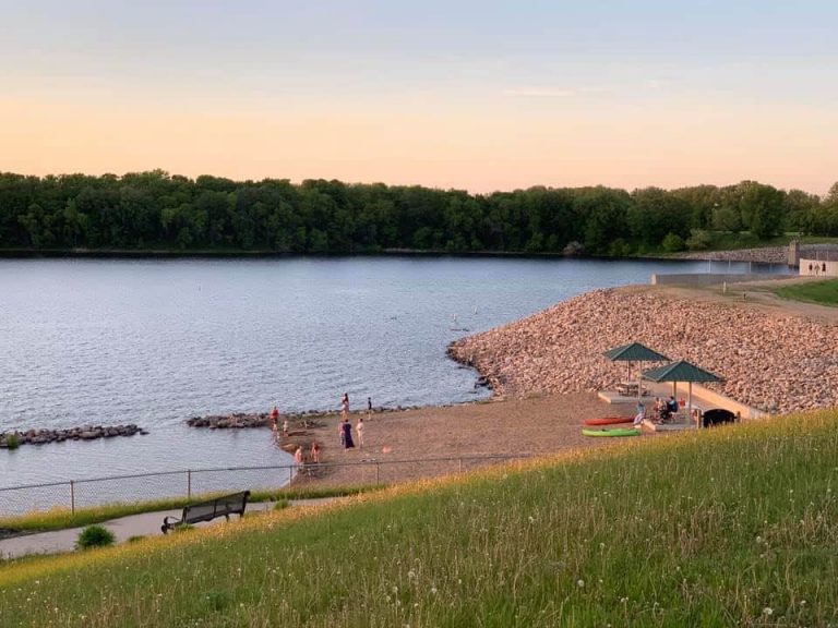 14 of the Best and Prettiest Lakes in North Dakota