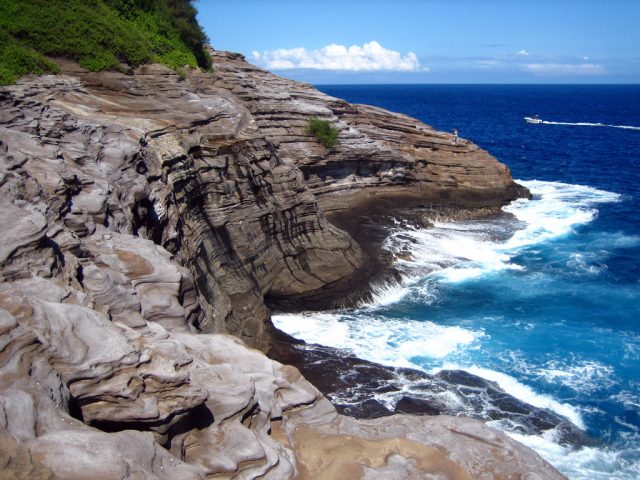 Spitting Cave in Hawaii